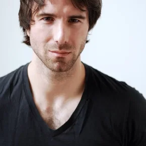 Photo star :  Alex Hurt
