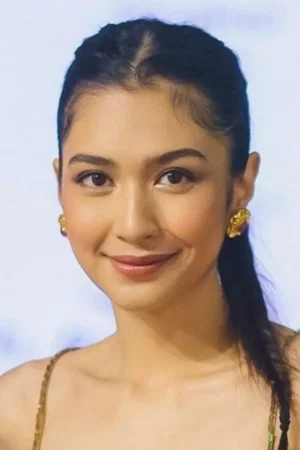  Mikha Tambayong