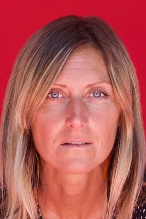  Elizabeth Blake-Thomas photo