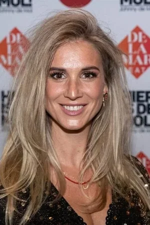  Anouk Van Schie photo
