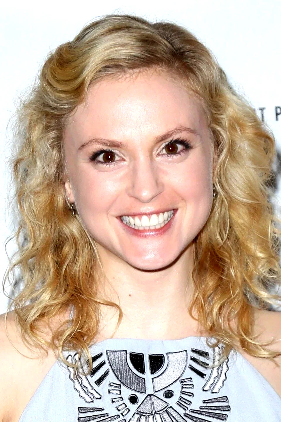  Emily Goss