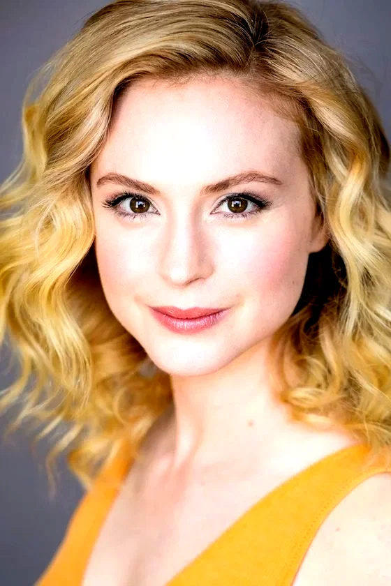  Emily Goss