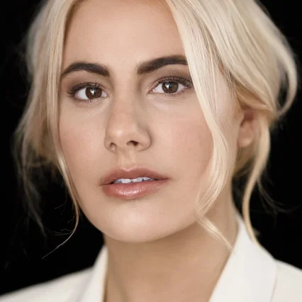  Emily De Margheriti