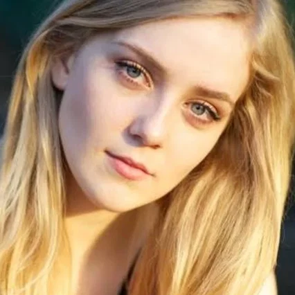  Hannah Barlow