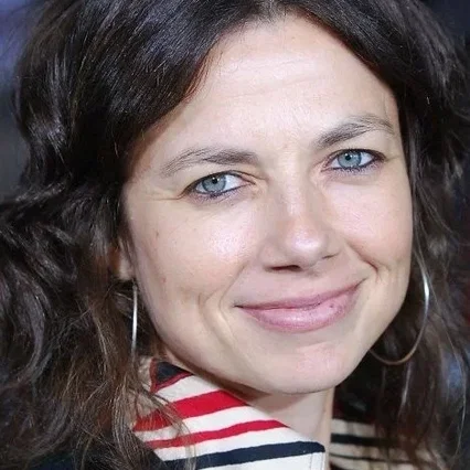  Justine Bateman