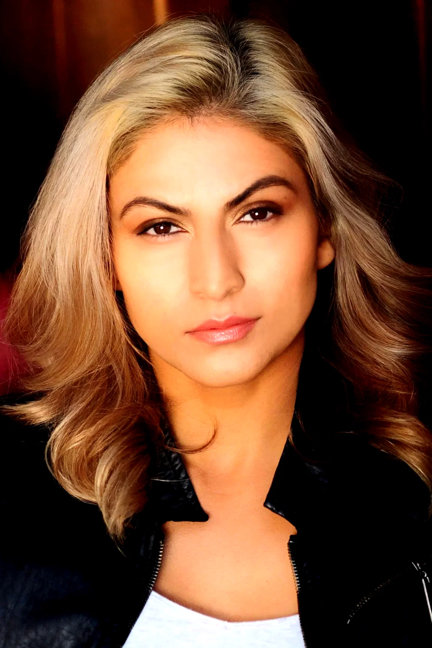  Tinsel Korey