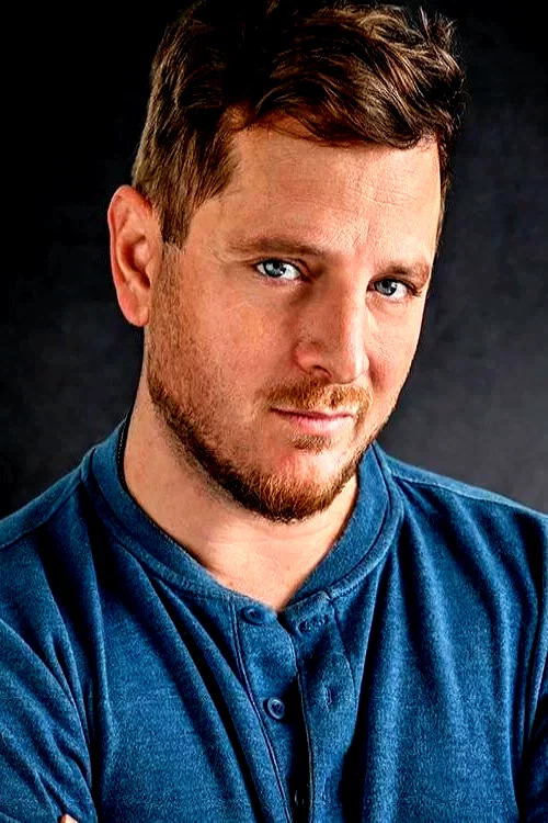  Elias Toufexis