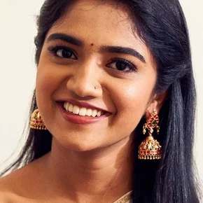 Photo star :  Malavika Manoj
