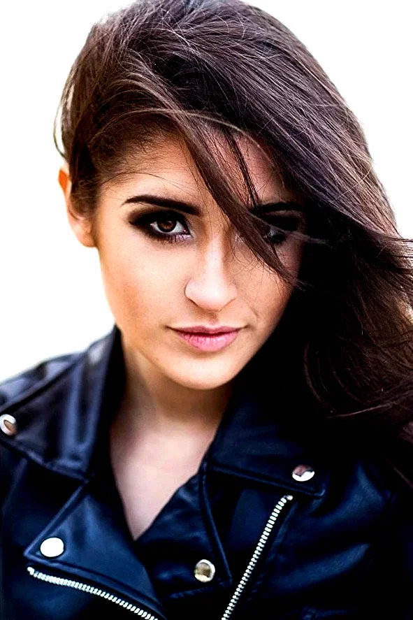  Kaitlyn Boyé