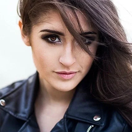  Kaitlyn Boyé