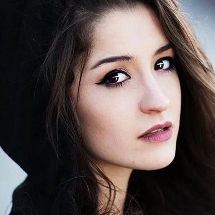 Kaitlyn Boyé