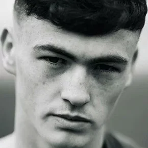 Photo star :  Lewis Brophy
