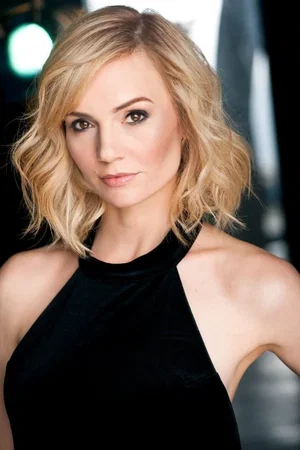  Sienna Farall