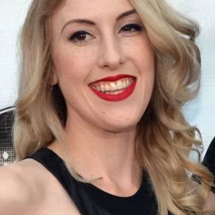  Anastasia Elfman