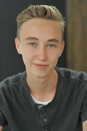  Ruairi MacDonald photo