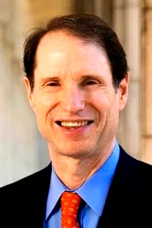  Ron Wyden