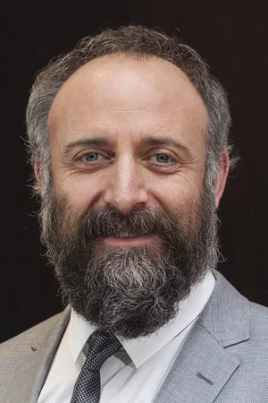  Halit Ergenç photo