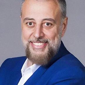 Photo star :  Hamdi Alkan