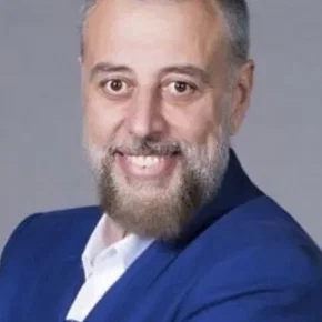 Photo star :  Hamdi Alkan