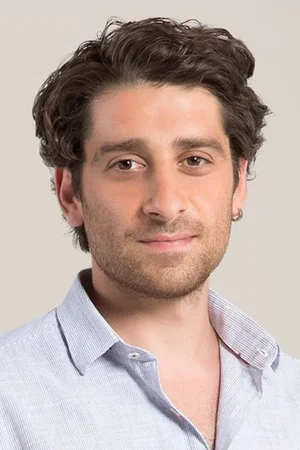  Bora Akkaş