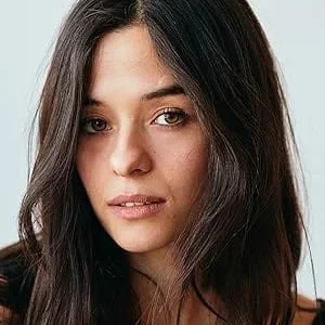  Valeria Santaella