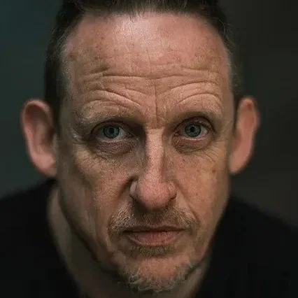  Neil Bell