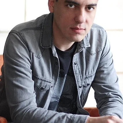  Daniel Rezende