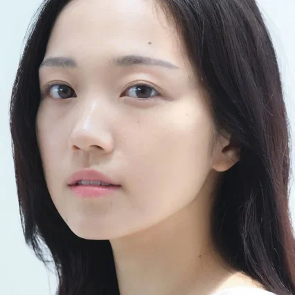  Mone Akitani