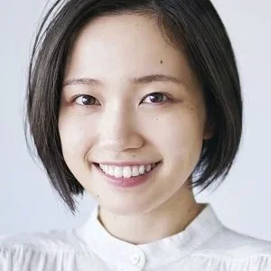  Mone Akitani