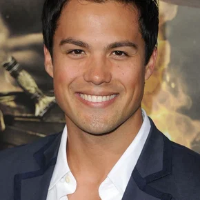 Photo star :  Michael Copon
