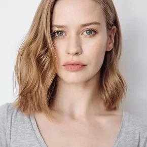 Photo star :  Camille Stopps
