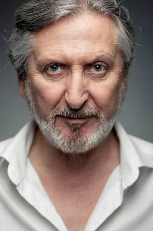  Sebastián Haro photo