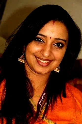  Sona Nair