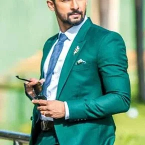Photo star :  Ravi Dubey