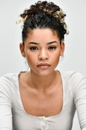  Ida Brooke photo