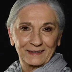  Yildiz Kenter