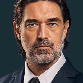 Photo star :  Burak Hakkı