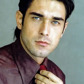Photo star :  Burak Hakkı