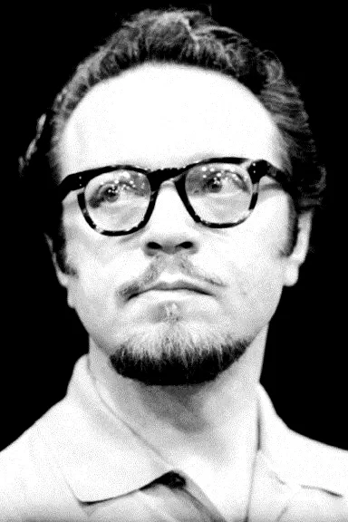  Alfred Drake