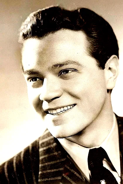  Alfred Drake