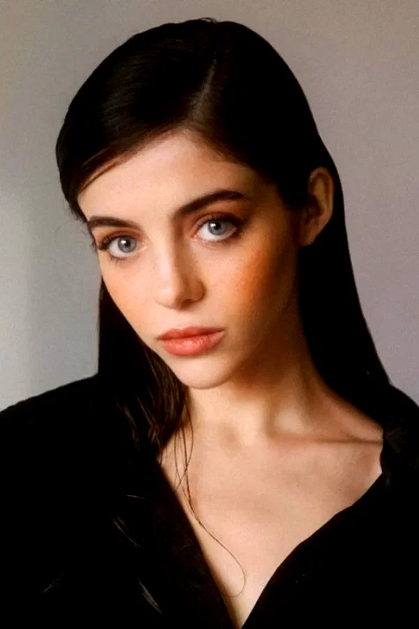  Eve Ryan