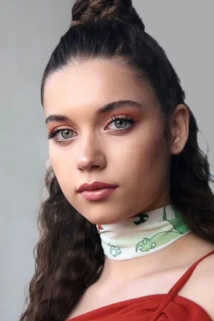  Afra Saraçoğlu photo