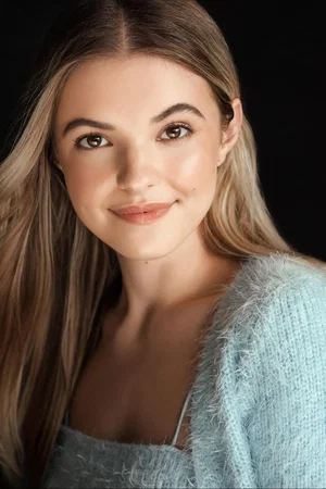  Madison MacIsaac photo
