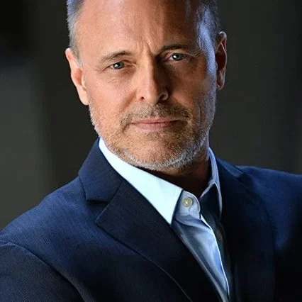  Barry Levy 
