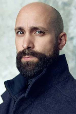  Ewan Borthwick photo