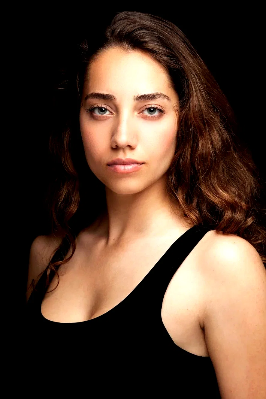  Özge Özacar