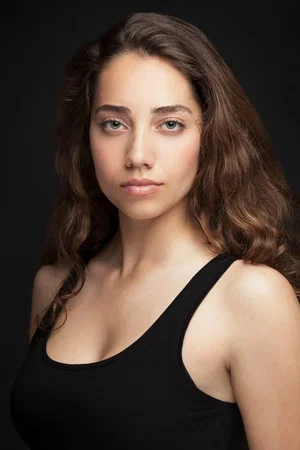  Özge Özacar photo