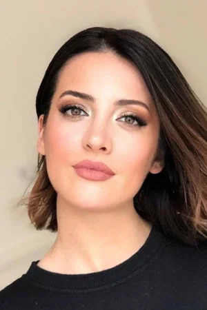  İrem Sak photo