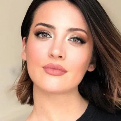  İrem Sak