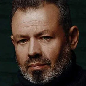 Photo star :  Igor Caras-Romanov